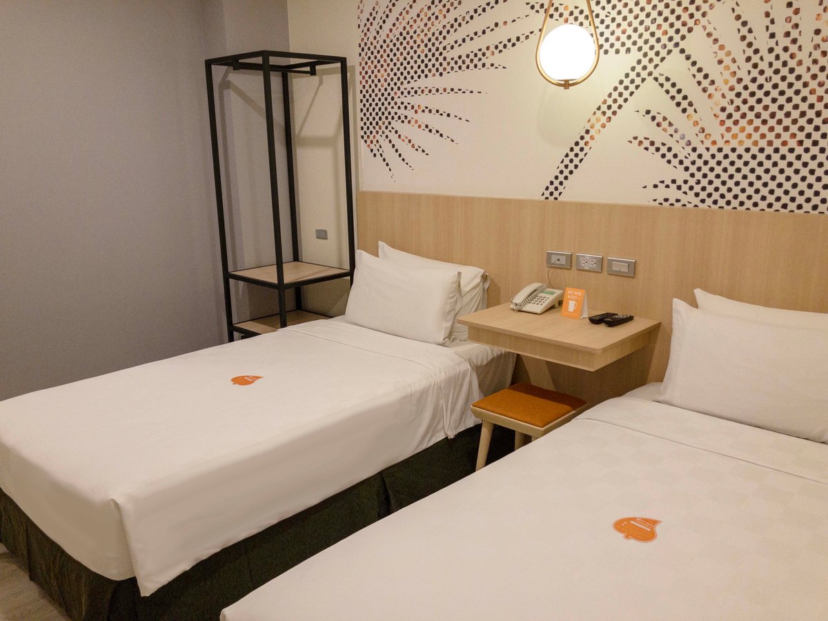 SUPERIOR twin bed