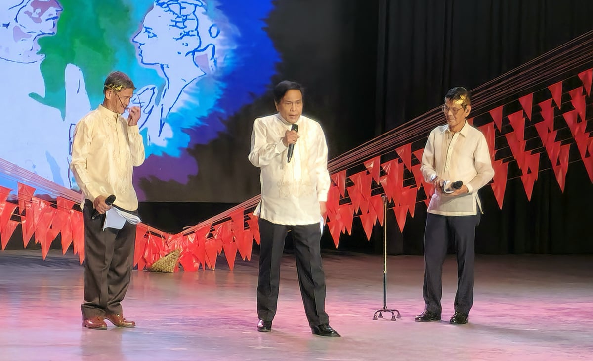 A crissotan from Pampanga by poets Francisco Guinto, Sergio Calayag and Romeo Rodriguez.