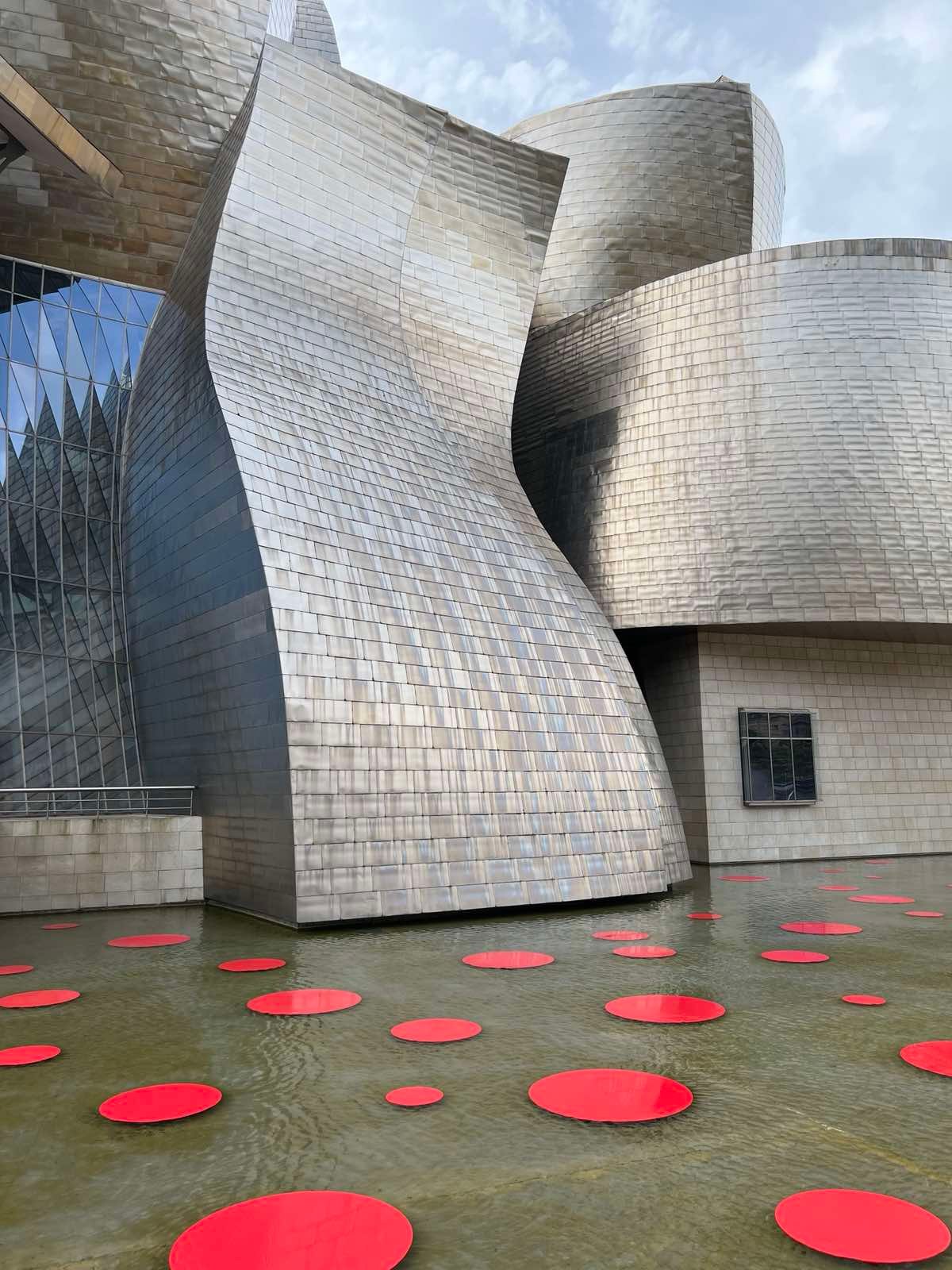 The curved exterior of the Guggenheim Museum Bilbao