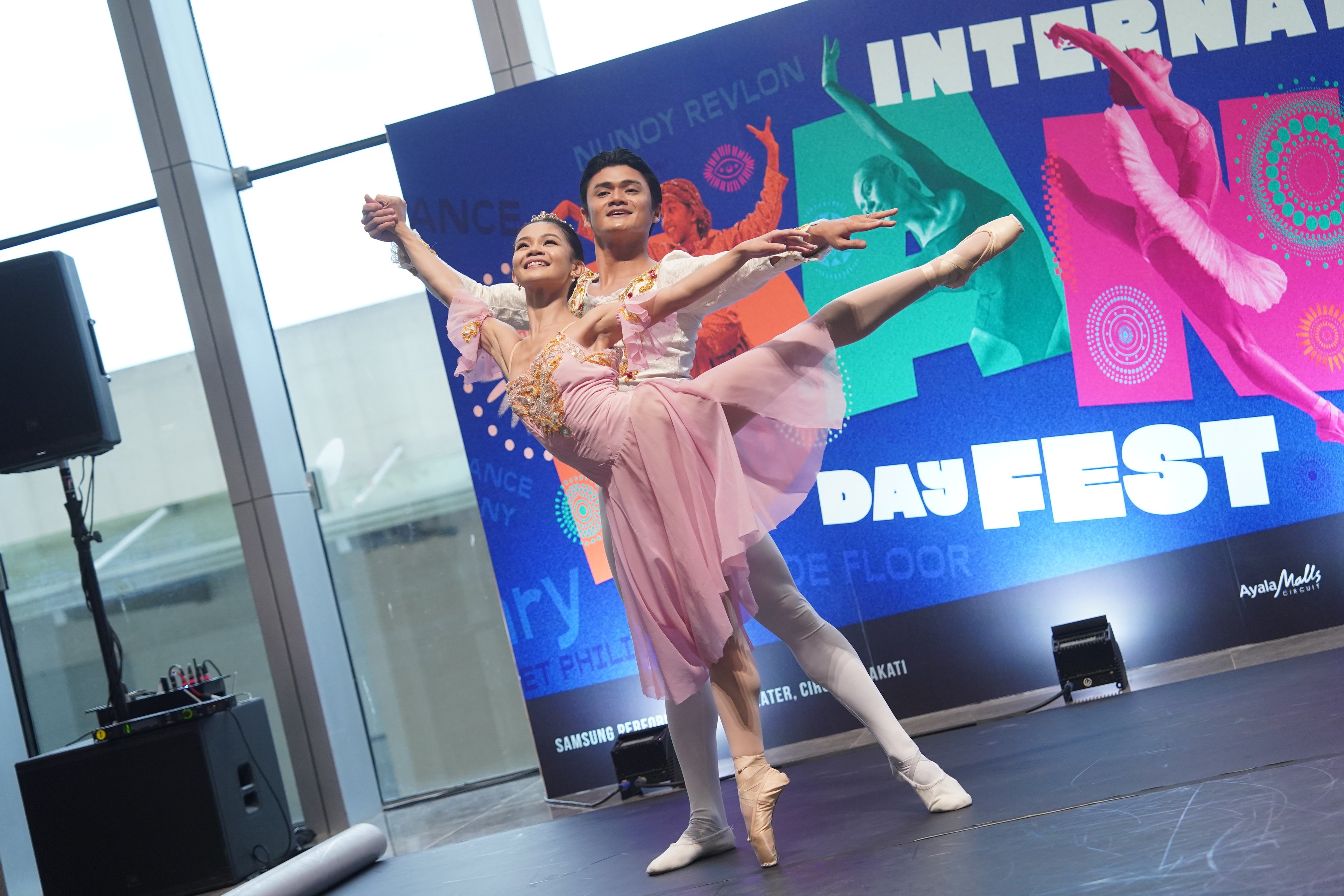 Shaira May Comeros and Joshua Rey Enciso, Ballet Manila principal dancers performing Dancing to Verdi Pas de Deux