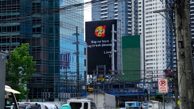 Viral “Wag na tayo mag-break, please. Love, D” billboard mystery revealed