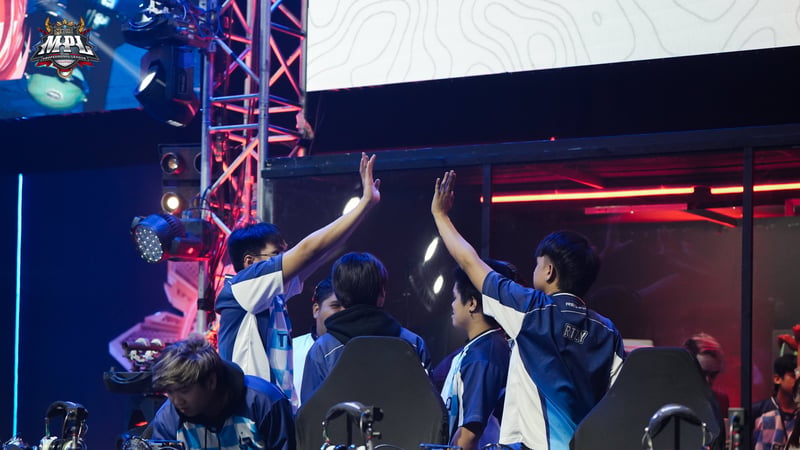 RSG dominates, ends ONIC's win streak