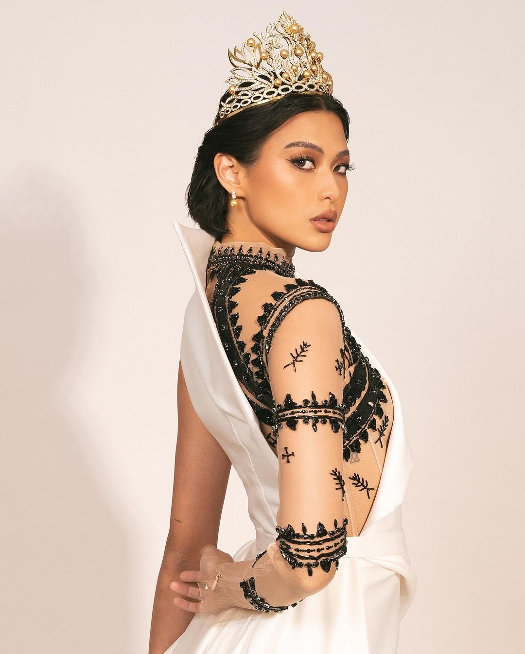 Michelle Dee napiling ka-date ay abugado 