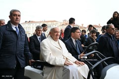 Pope meets women prisoners in Venice, first trip in months