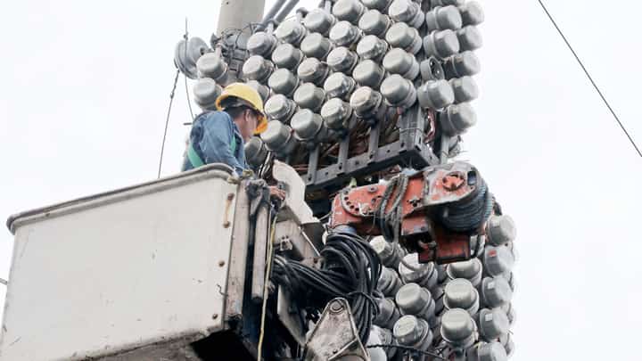 MERALCO customers will save nearly a peso per kilowatt hour on their electric bills this month from generation and distribution cuts.