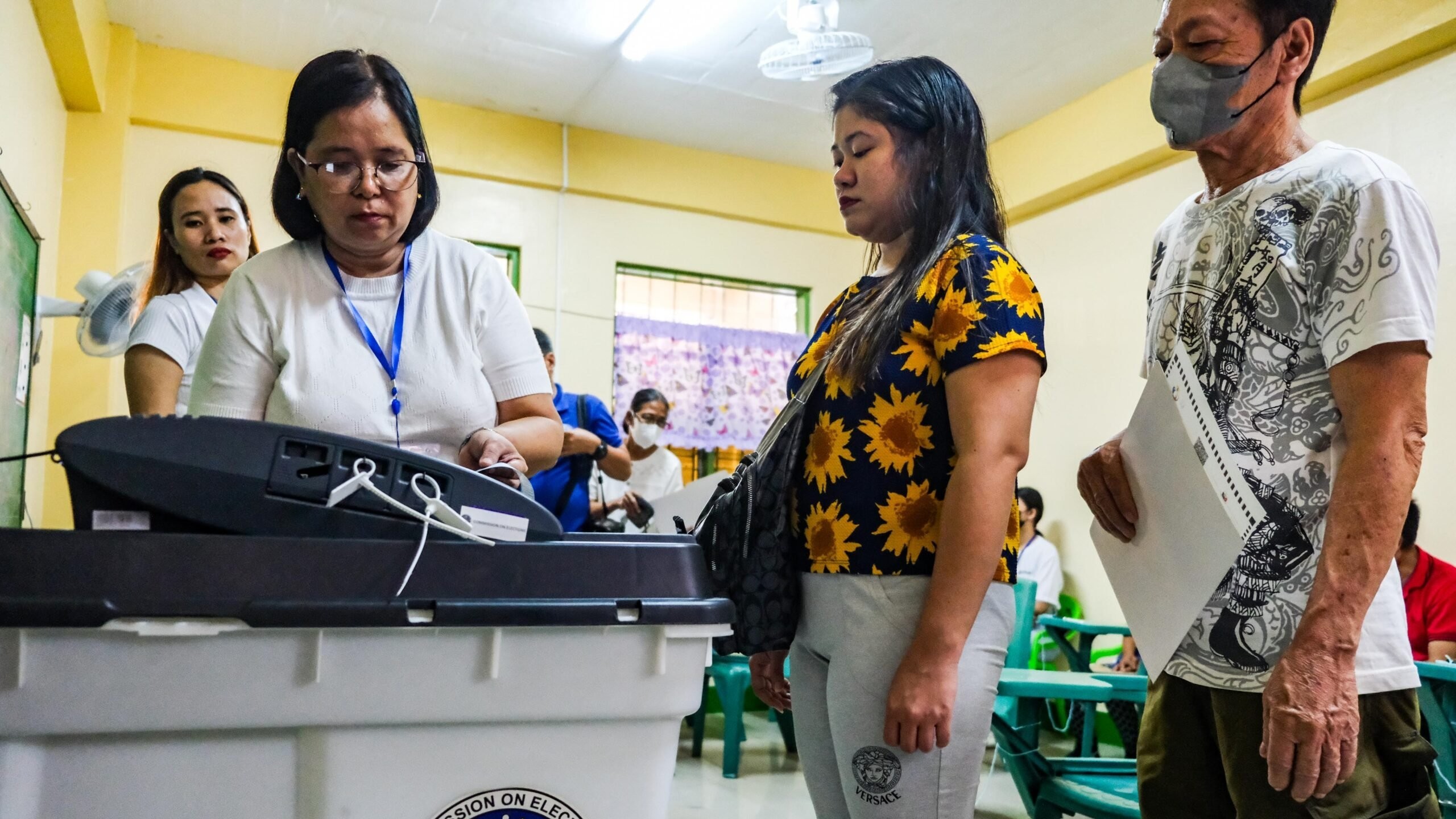 Overseas voters urged to register for 2025 local, nat'l elections