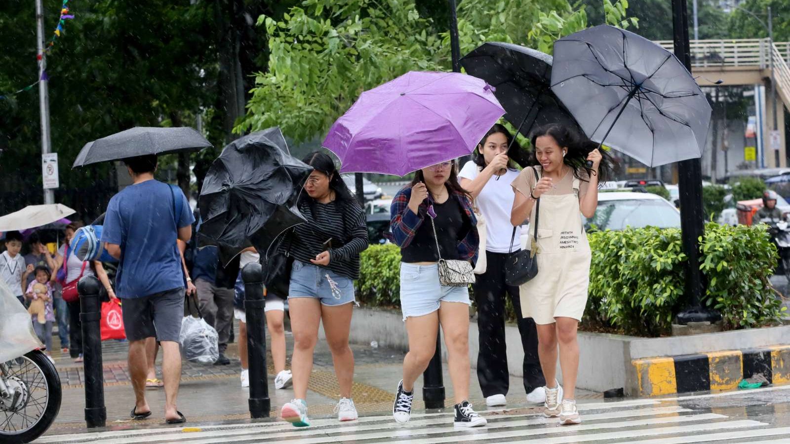 Red alert raised in Makati; NCR remains under Signal No. 1