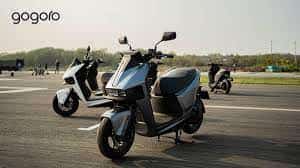 Globe Platinum and Gogoro Philippines have joined forces to bring innovative electric mobility solutions to customers through the Gogoro Pulse. Hailed as the world's first Hyper Electric Scooter, Gogoro Pulse is set to transform urban transportation with exceptional performance and such innovative features as a revolutionary battery-swapping technology enabling riders to exchange depleted batteries for fully charged ones quickly via the GoStation Network.