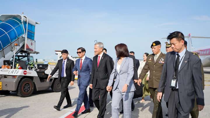 Second leg From Brunei Darussalam where he ‘sealed agreements on various areas such as maritime cooperation, tourism, seafaring and agriculture, and met with the Sultanate’s business leaders,’ President Ferdinand R. Marcos Jr. was welcomed by Filipino and Singaporean officials upon his arrival in Singapore where he will deliver a keynote address to the Shangri-La Dialogue, touted as Asia’s premier defense and security gathering.
