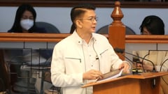 Chiz halts work on new Senate building
