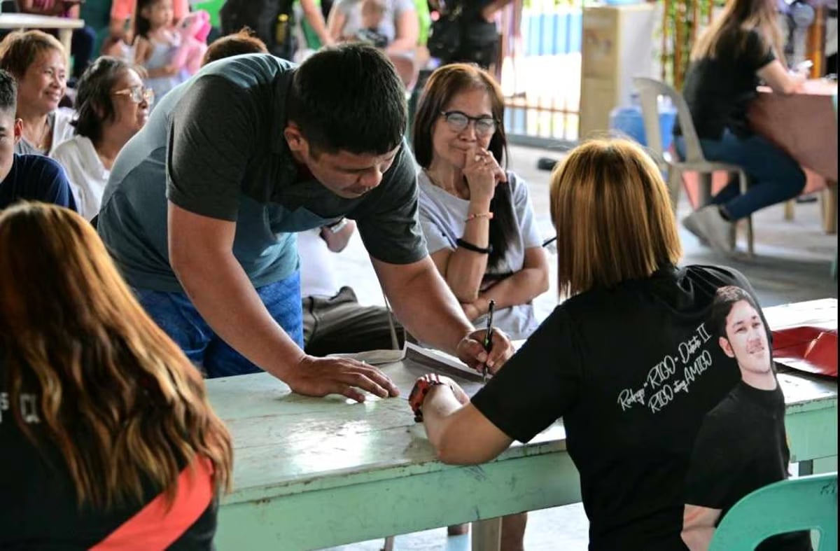 Davao fire victims get aid 