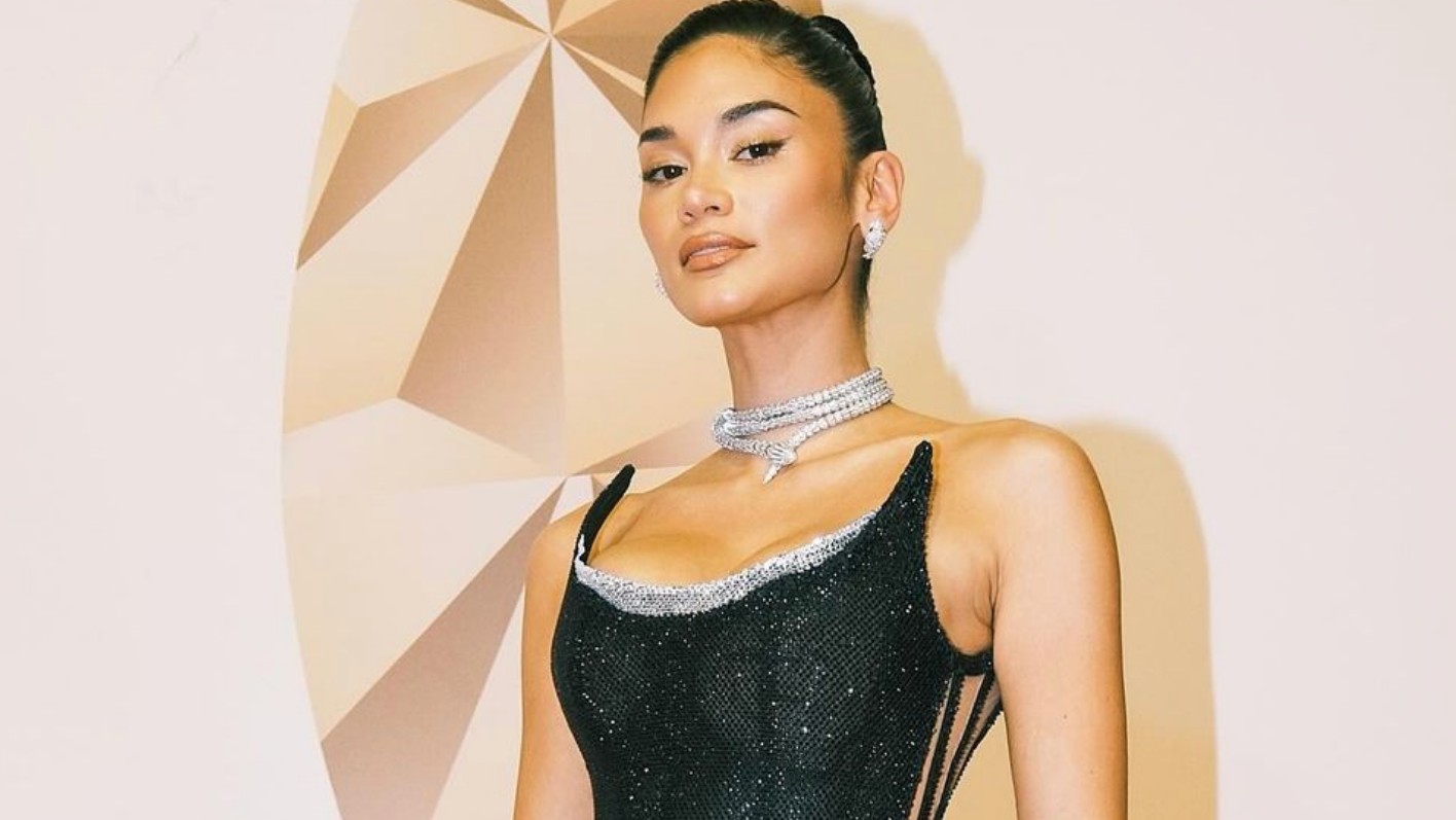 Pia Wurtzbach receives Global Fashion Influencer award