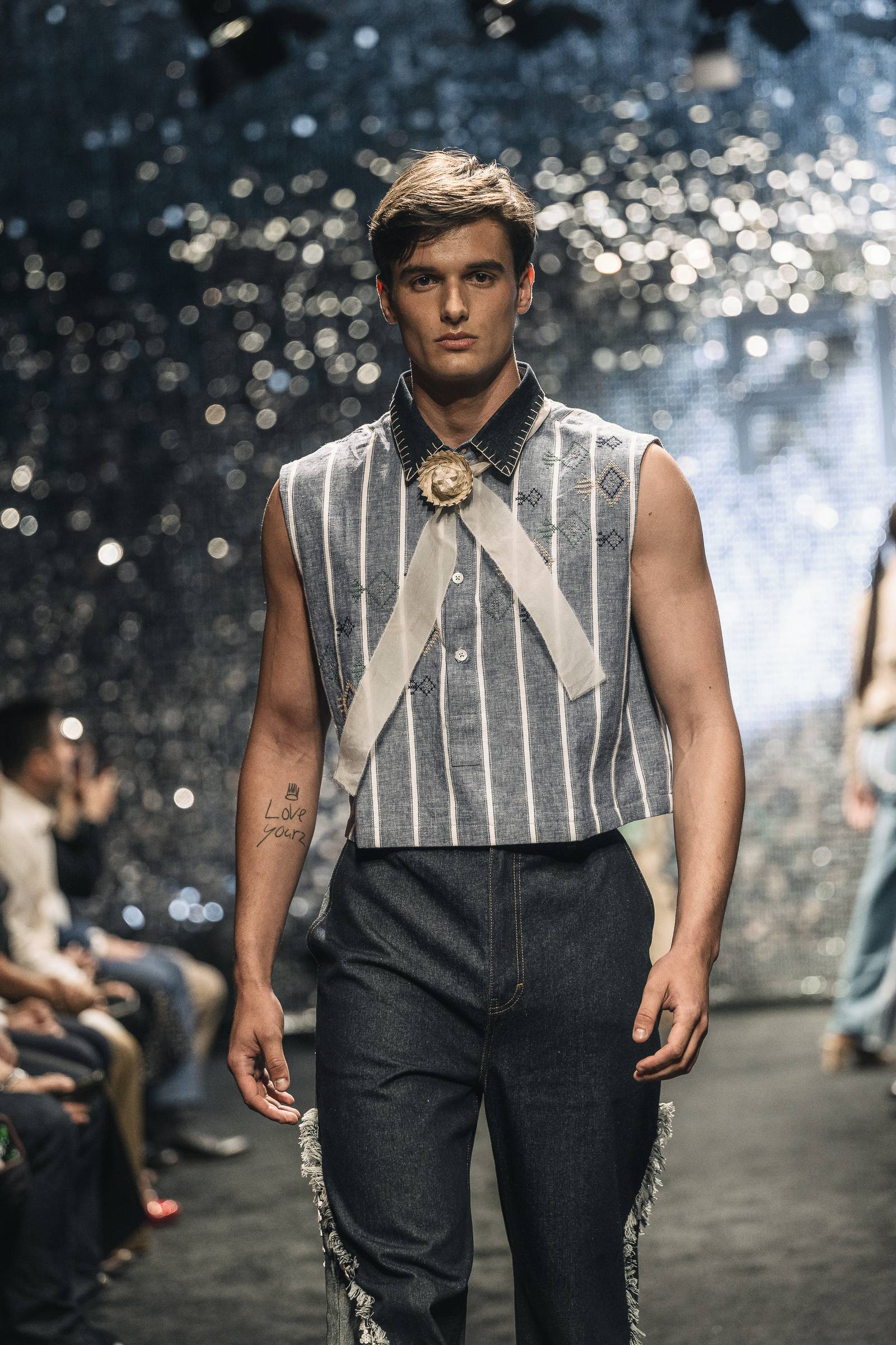The brand modernizes the ikat fabric to a fashion-forward level.