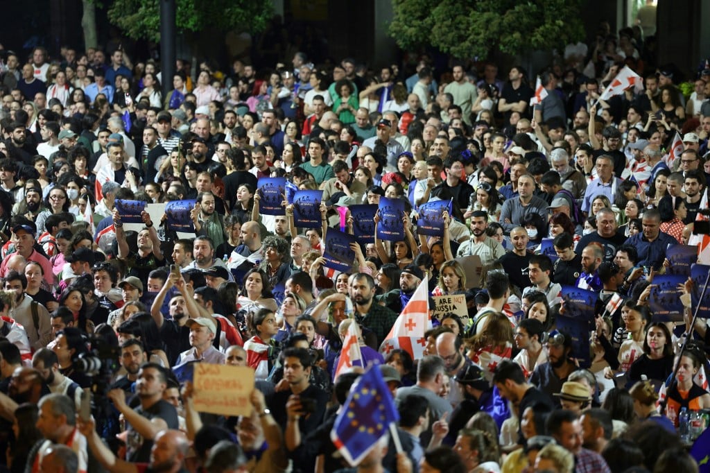 Tens of thousands rally in Georgia against 'foreign influence' bill