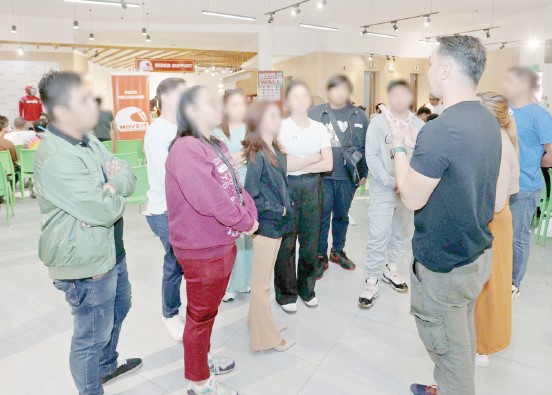 Passengers hailing from various backgrounds engaged with MOVE IT leaders in a series
of forums, discussing safety mechanisms within the moto-taxi industry.