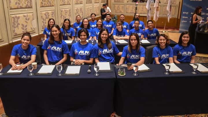 MEMBERS of the Alas Pilipinas are ready to rumble in the AVC Challenge Cup that fires off on Wednesday at the Rizal Memorial Coliseum.