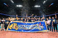 PHOTOGRAPH COURTESY OF UAAP
MEMBERS of the NU Lady Bulldogs celebrate after beating the UST Tigresses to capture the Season 86 UAAP women’s volleyball title last night at the Mall of Asia Arena.