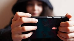 300-M kids a year face sexual abuse online
