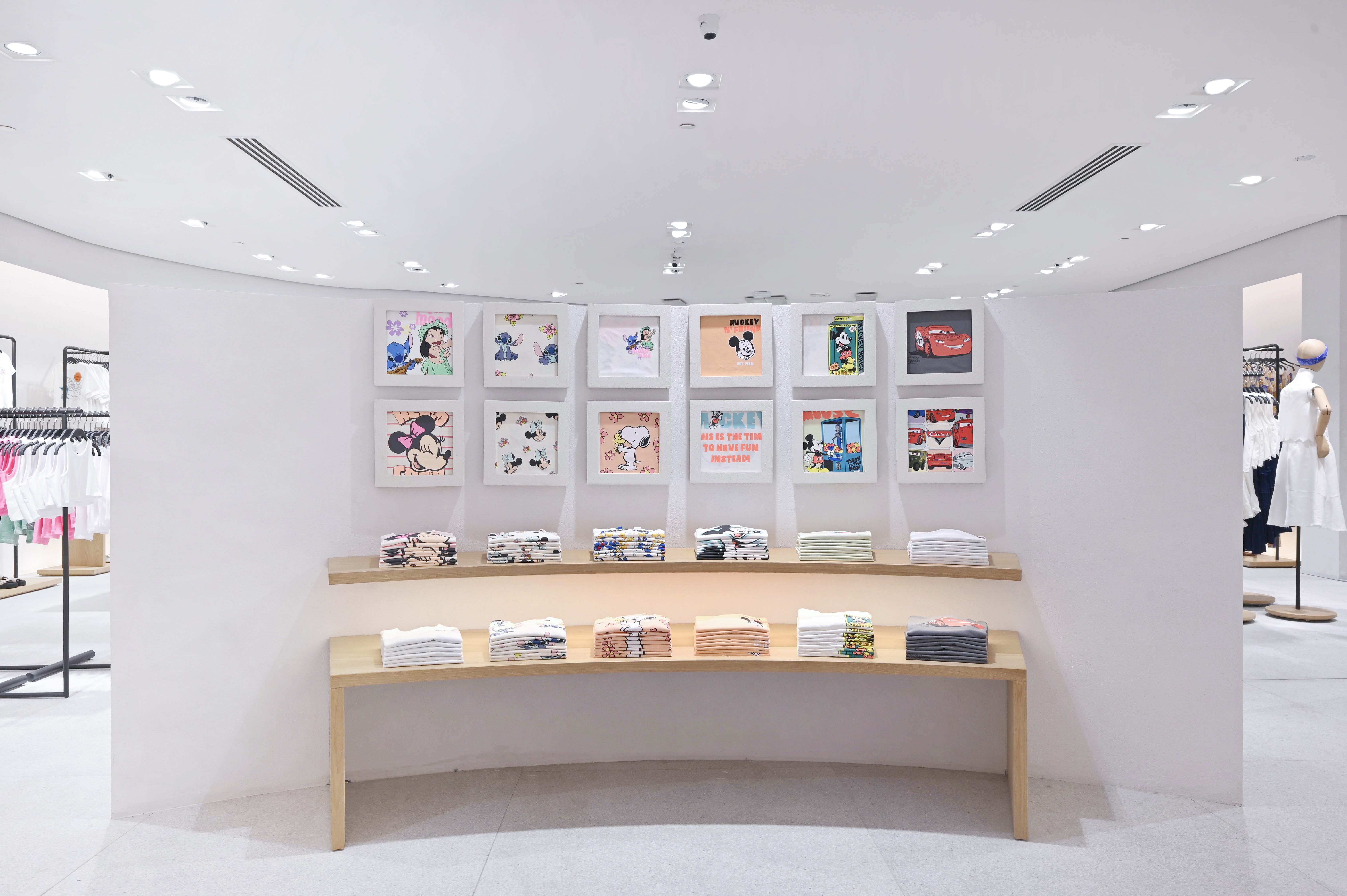Where innovative fashion meets hi-tech customer service