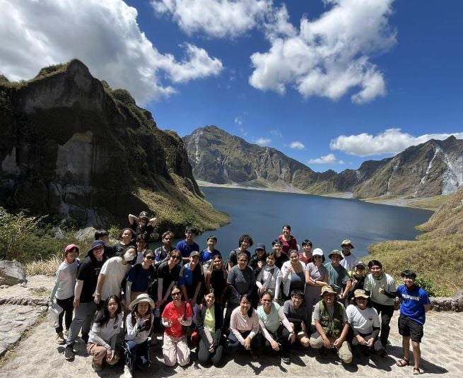 Science Majors in month-long Singapore-Phl leadership exchange program
