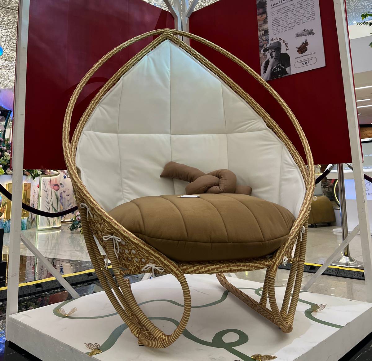 ‘Pumaimanlang Chair’ by Kiana Guzman, Beatrice Lo, and Clarisse Oconer.