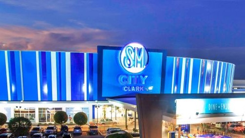 SM City Clark wins Mall of the Year