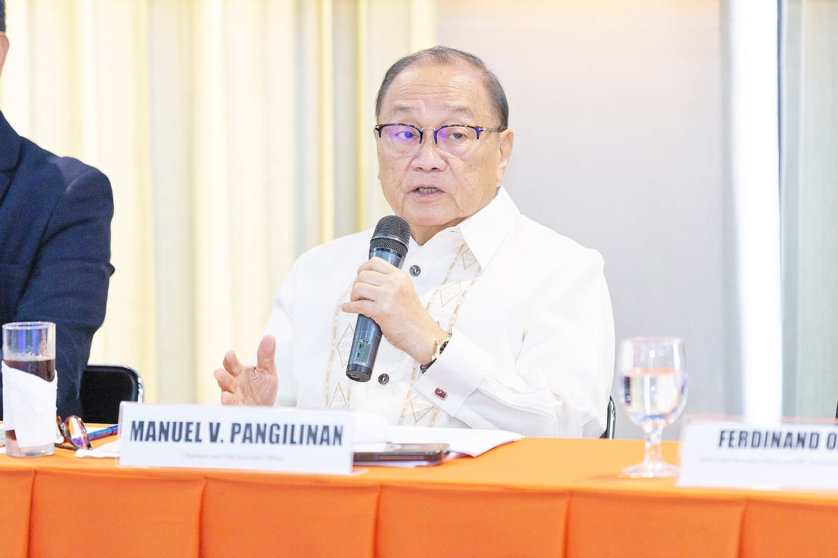 TRANSFORMATIVE CHANGE THROUGH SUSTAINABLE PROJECTS. Meralco, as led by its Chairman and Chief Executive Officer Manuel V. Pangilinan, is committed to support economic development through sustainable project developments that are aimed to ensure the delivery of stable and reliable electricity service to consumers and help achieve energy security for the nation.