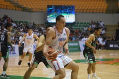 Slaughter stands tall, powers Manila