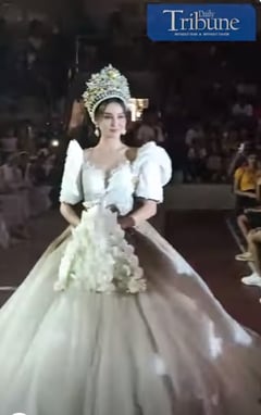 REINA DE LA PAZ