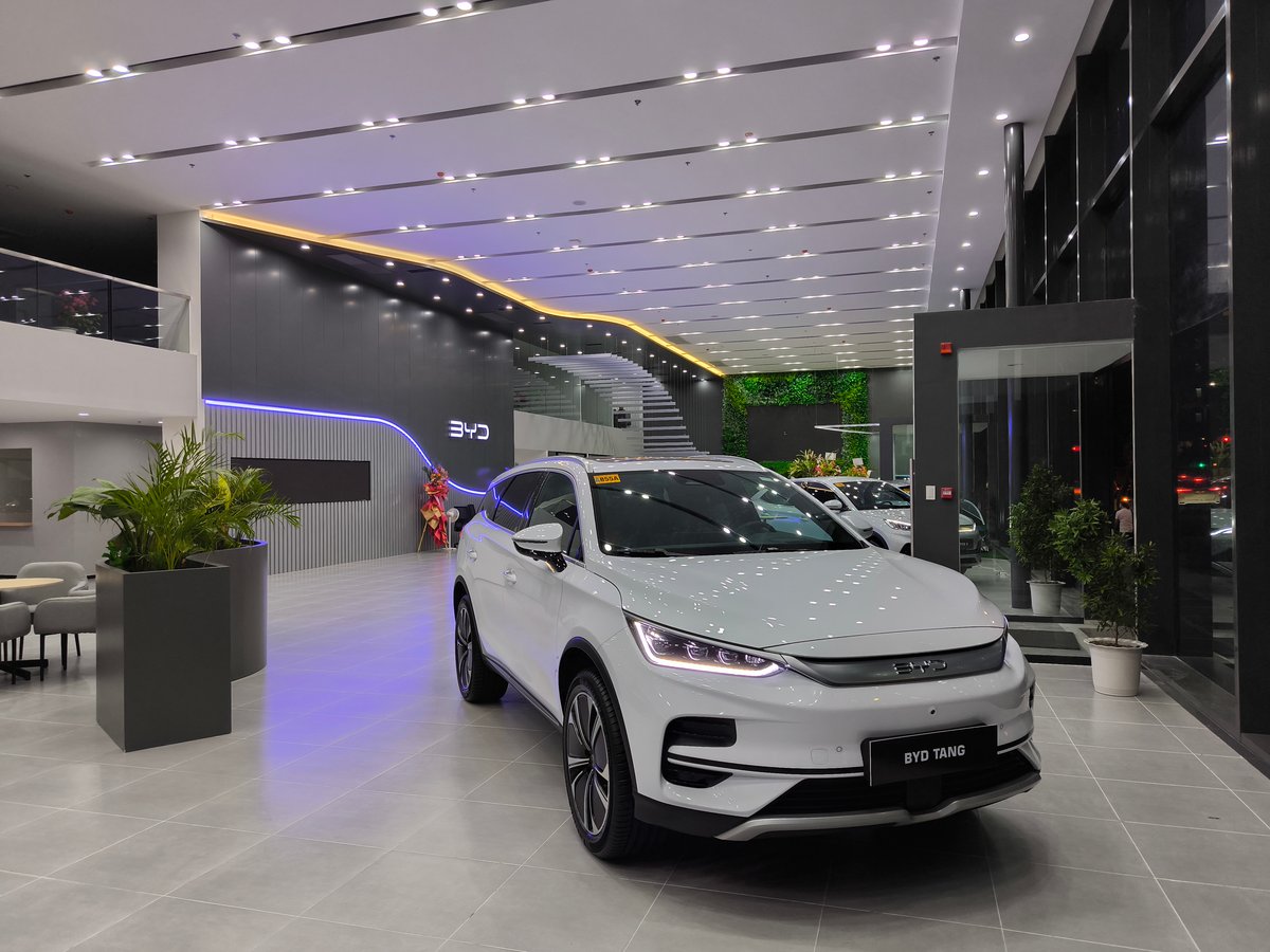 BYD Tang.