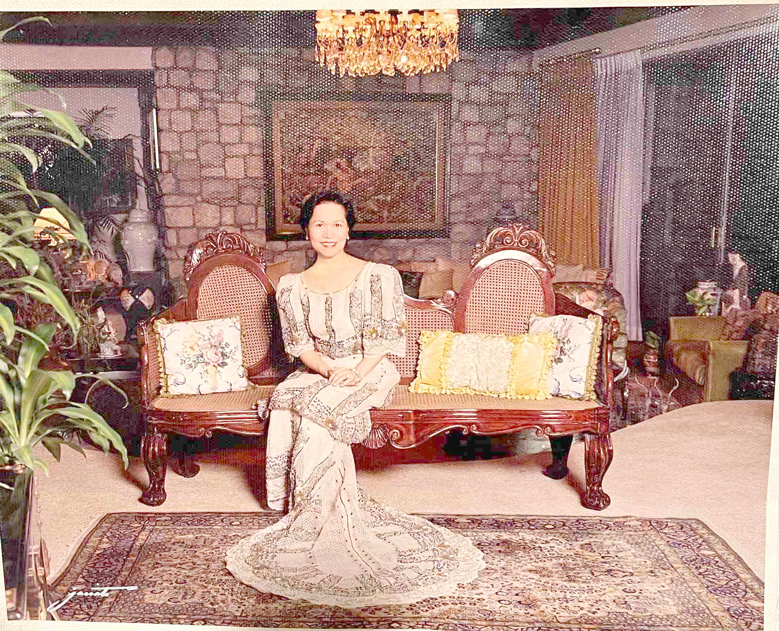 The illustrious regal Mita Rufino in a Patis Tesoro