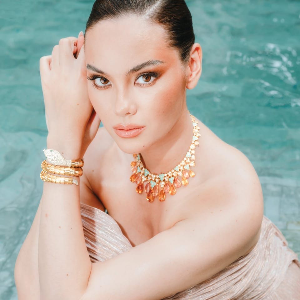 Catriona Gray nilinis, inalis ang mga larawan ni Sam Milby