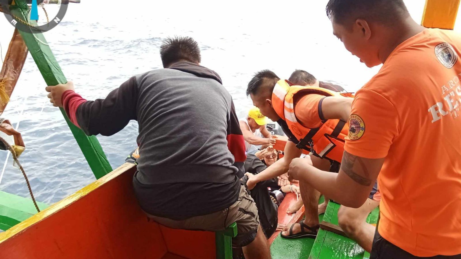 PCG rescues 48 after boat capsizes off Masbate