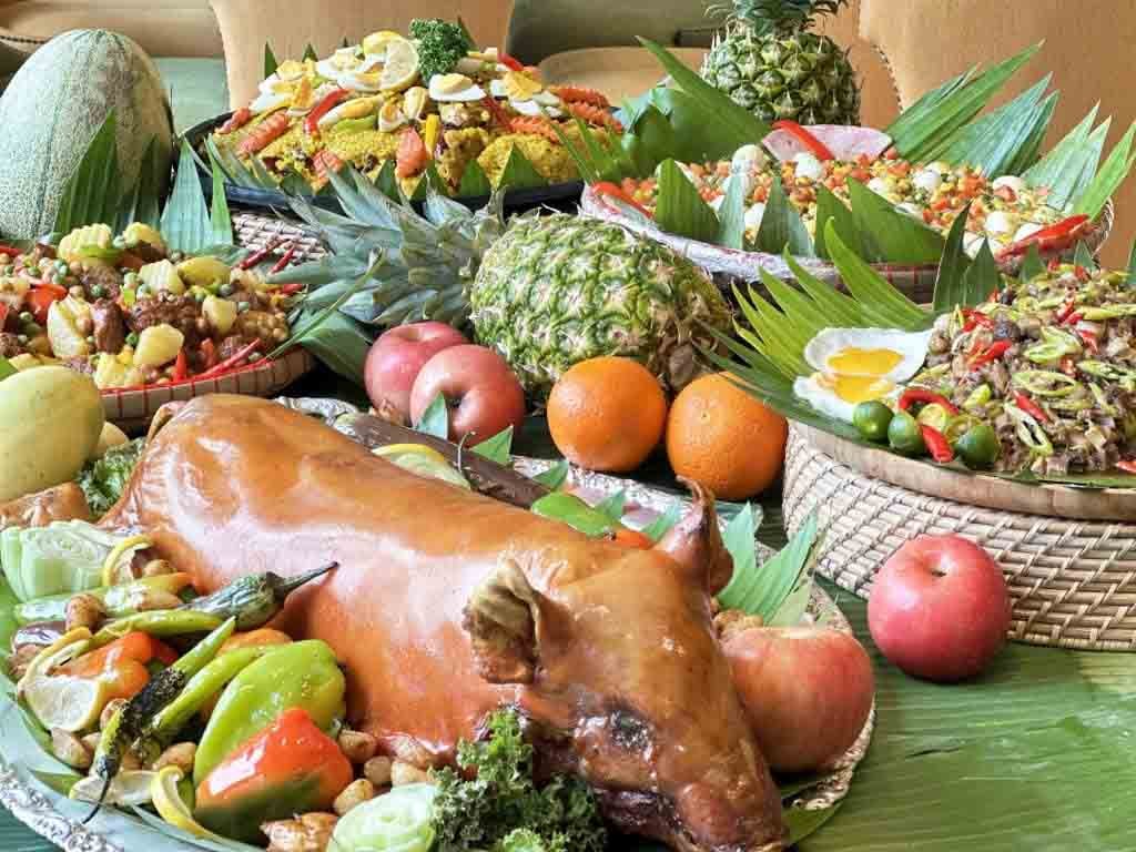 Mangan tamu at Ilang-Ilang
