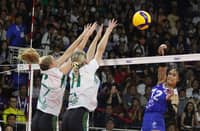 SOARING HIGH - Angel rescues Alas Pilipinas past Australia