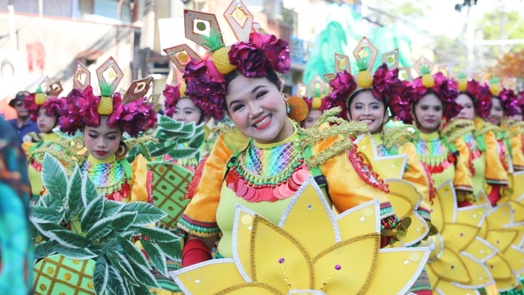 Bong Go champions agricultural dev't at Pinya Festival in Calauan
