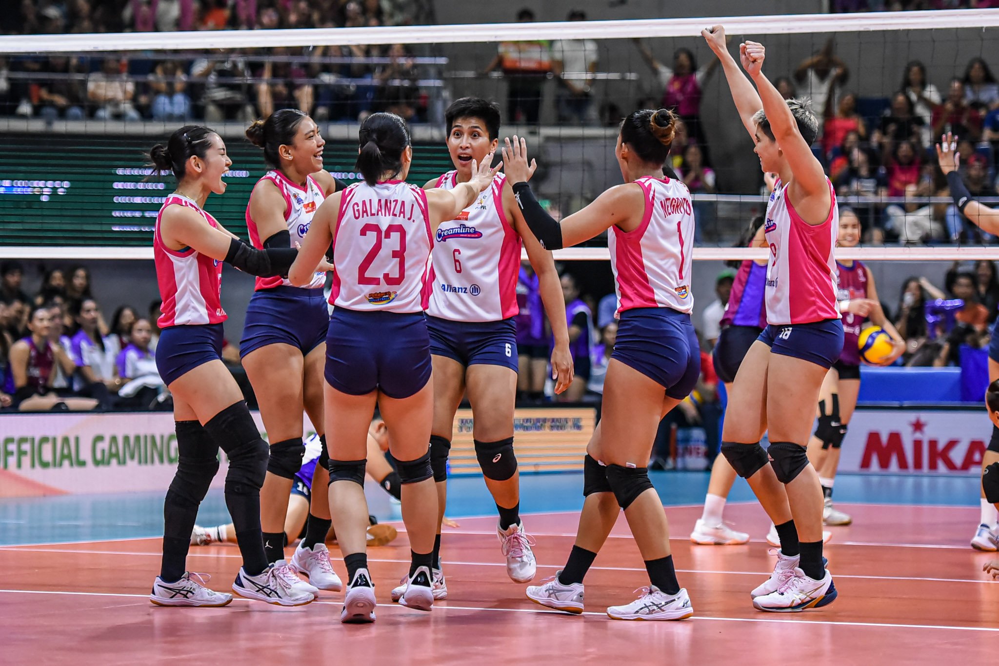 Creamline outlasts Choco Mucho in five sets, captures 8th PVL title