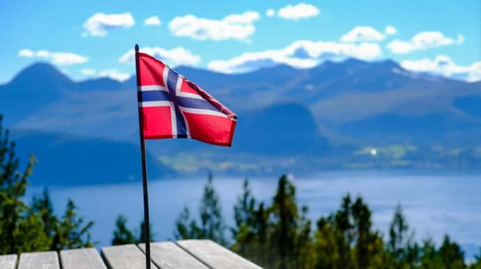 Norway slams door to Russian tourists
