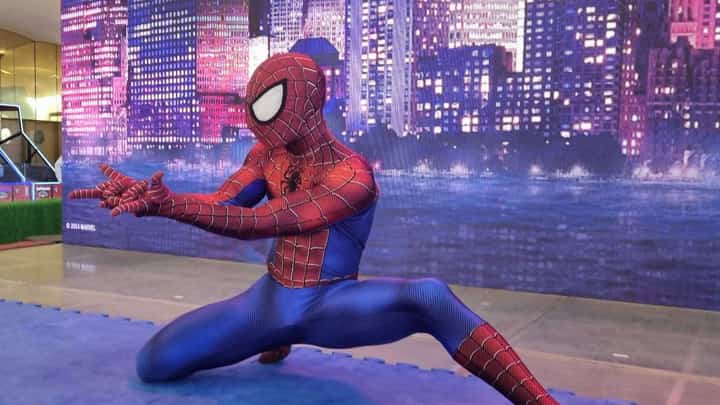 TRIBUNE-spidermansm