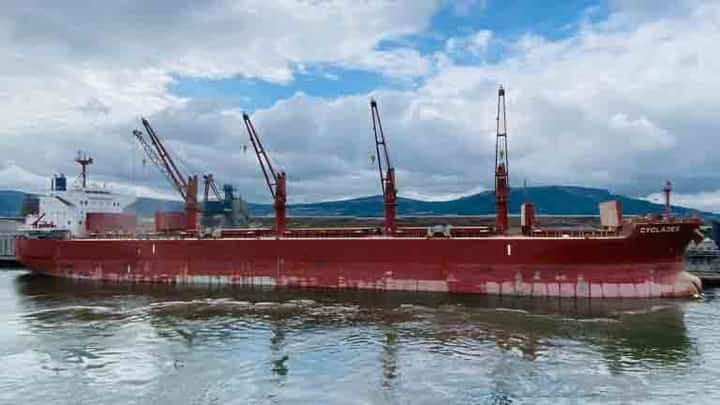 Dud missile hits all-Pinoy ship