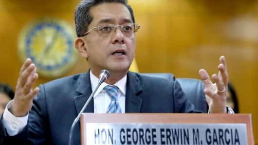 Comelec Chairman Georfge Erwin Garcia