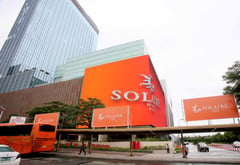 $1-B Solaire resort opens, levels up fun: First of its kind in QC