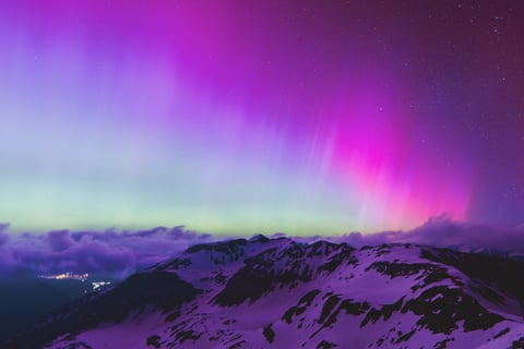First ‘extreme’ solar storm in 20 years brings spectacular auroras