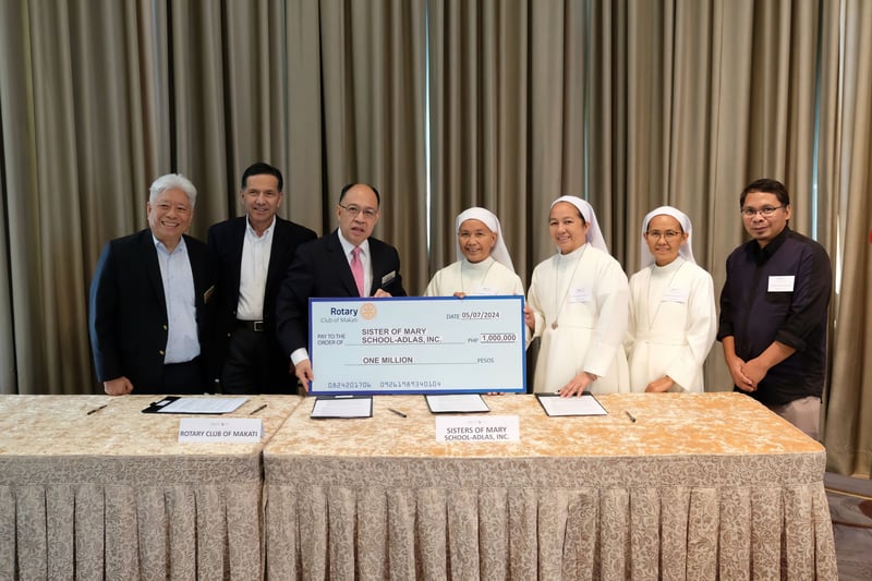 RC Makati donates over P1M to Sisters of Mary
