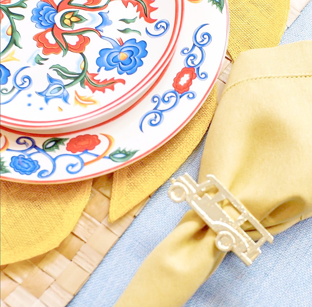 HABUL Tiyahi’an plates and jeepney napkin ring.
