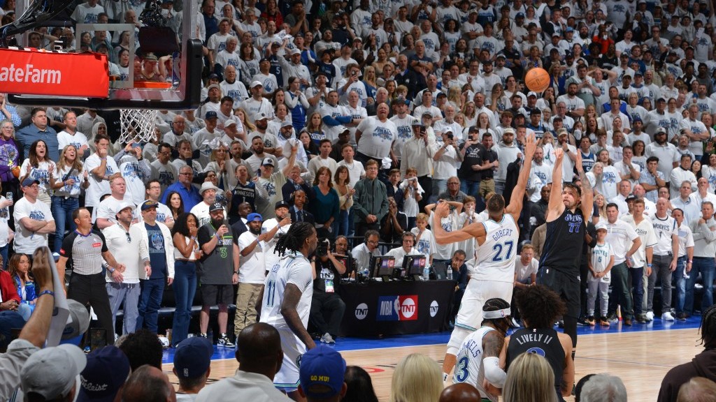 Doncic drills game-winner as Mavs edge T'Wolves for 2-0 NBA series lead