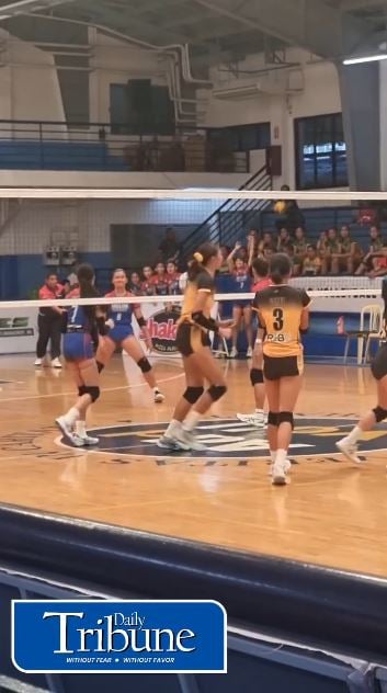 AU VS. FEU AT SHAKEY'S GIRLS VOLLEY