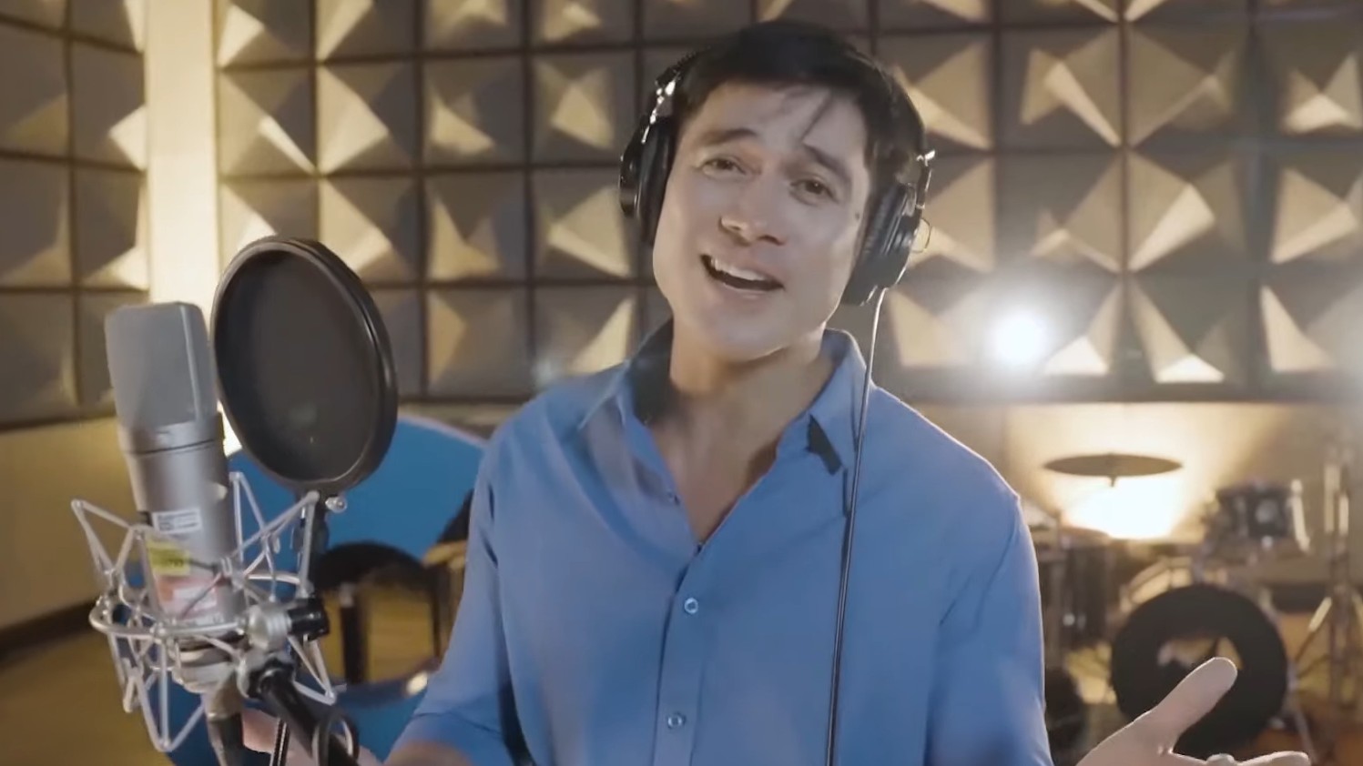 Piolo Pascual launches ‘Laging Kasama’ music video 
