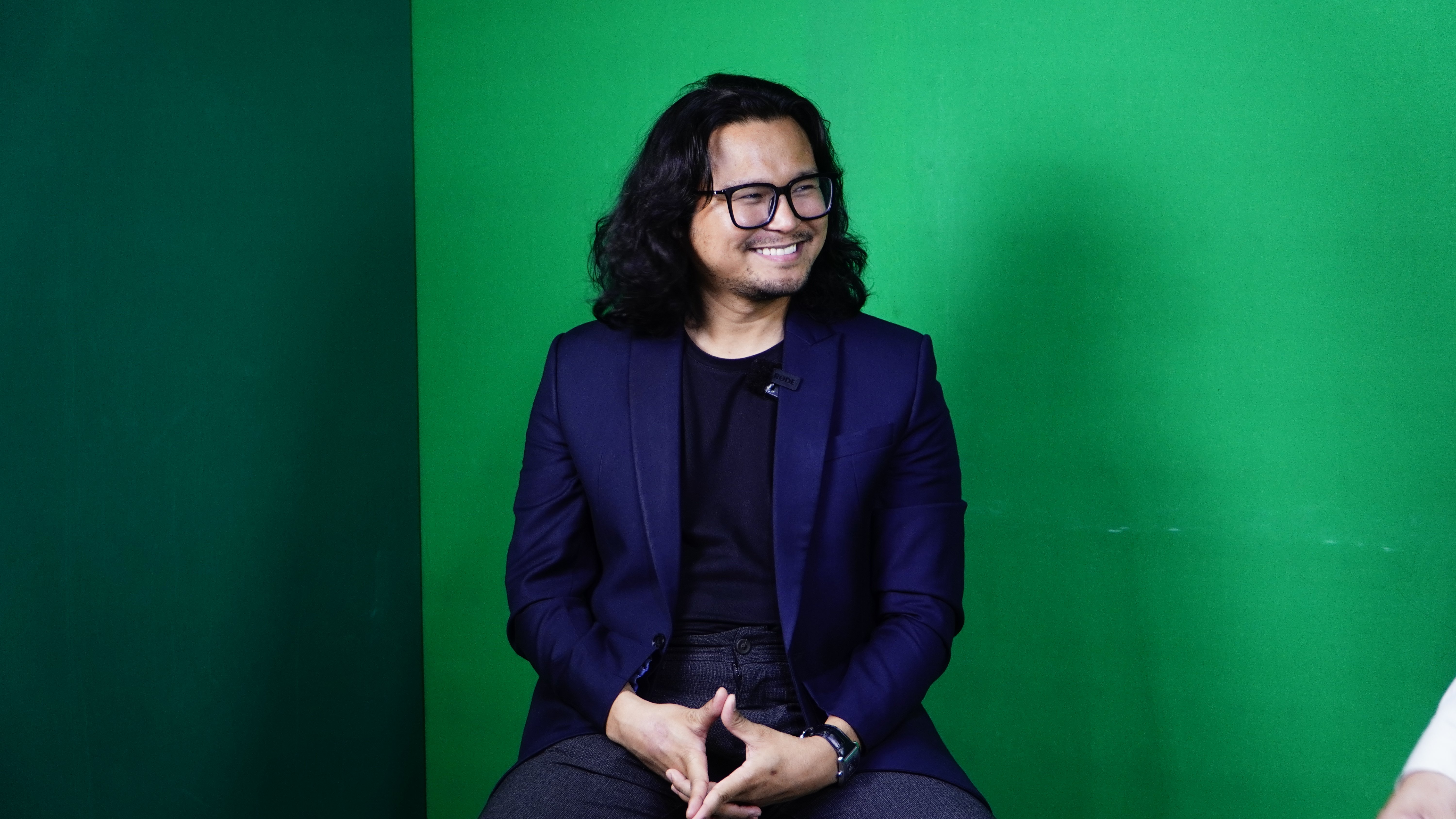 CELEBRITY dentist Dr. Jonas Apostol.