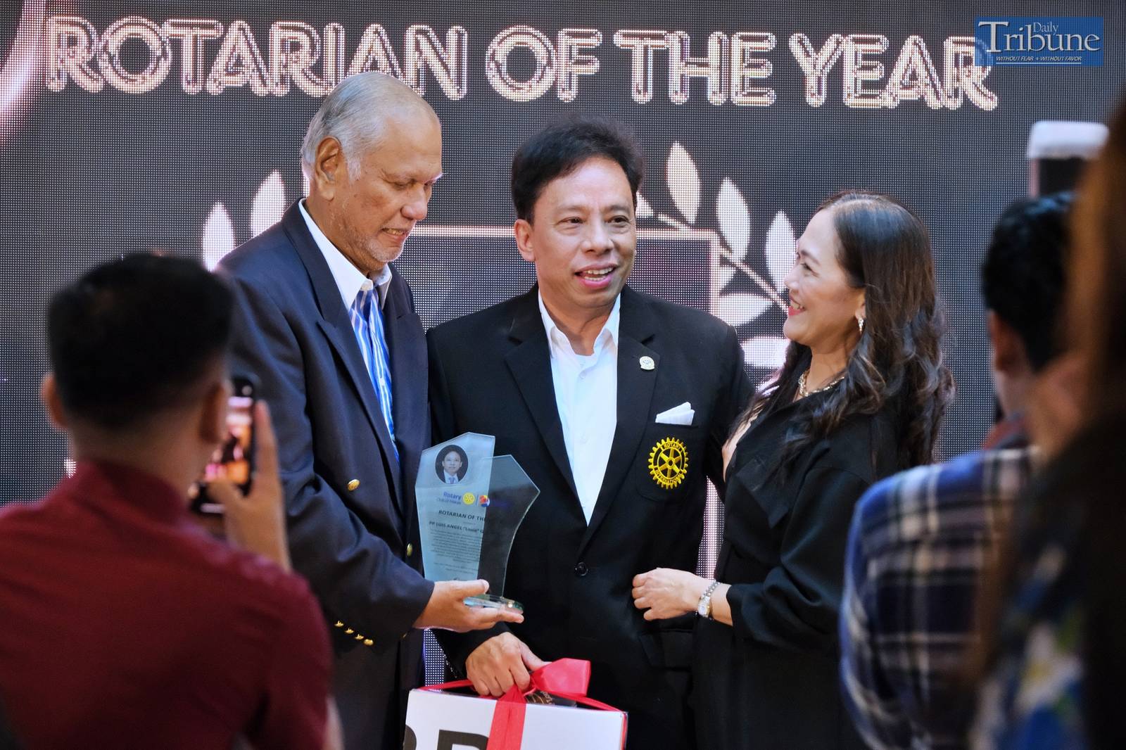 TRIBUNE-rotaryclubofmakati